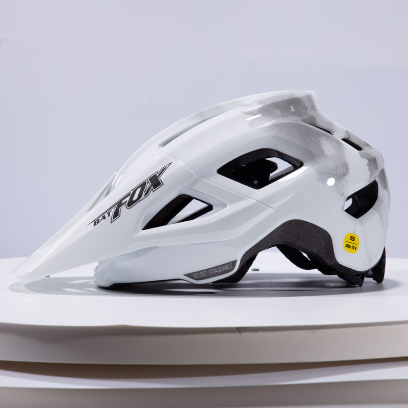 Casco da Mountain Bike BATFOX  - Mountain Biking Helmet Kids recensione e prezzo